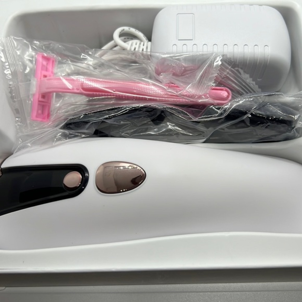 Feeke IPL Hair Removal Device for Women Men  999999 Flashes‎ Facial NIB